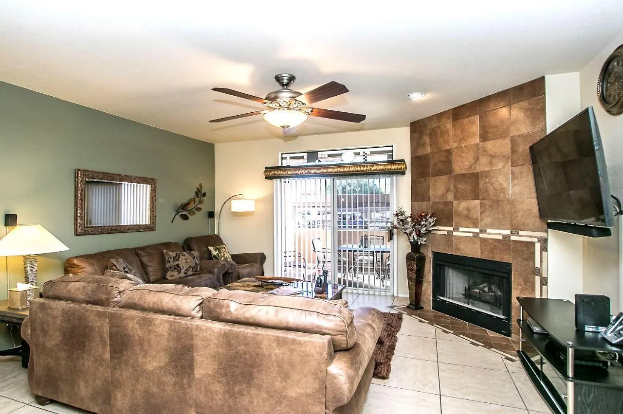 Holiday home Private Resort Community -- ½ Mile Walk To Hiking & Biking At N. Mtn. Preserve! Phoenix