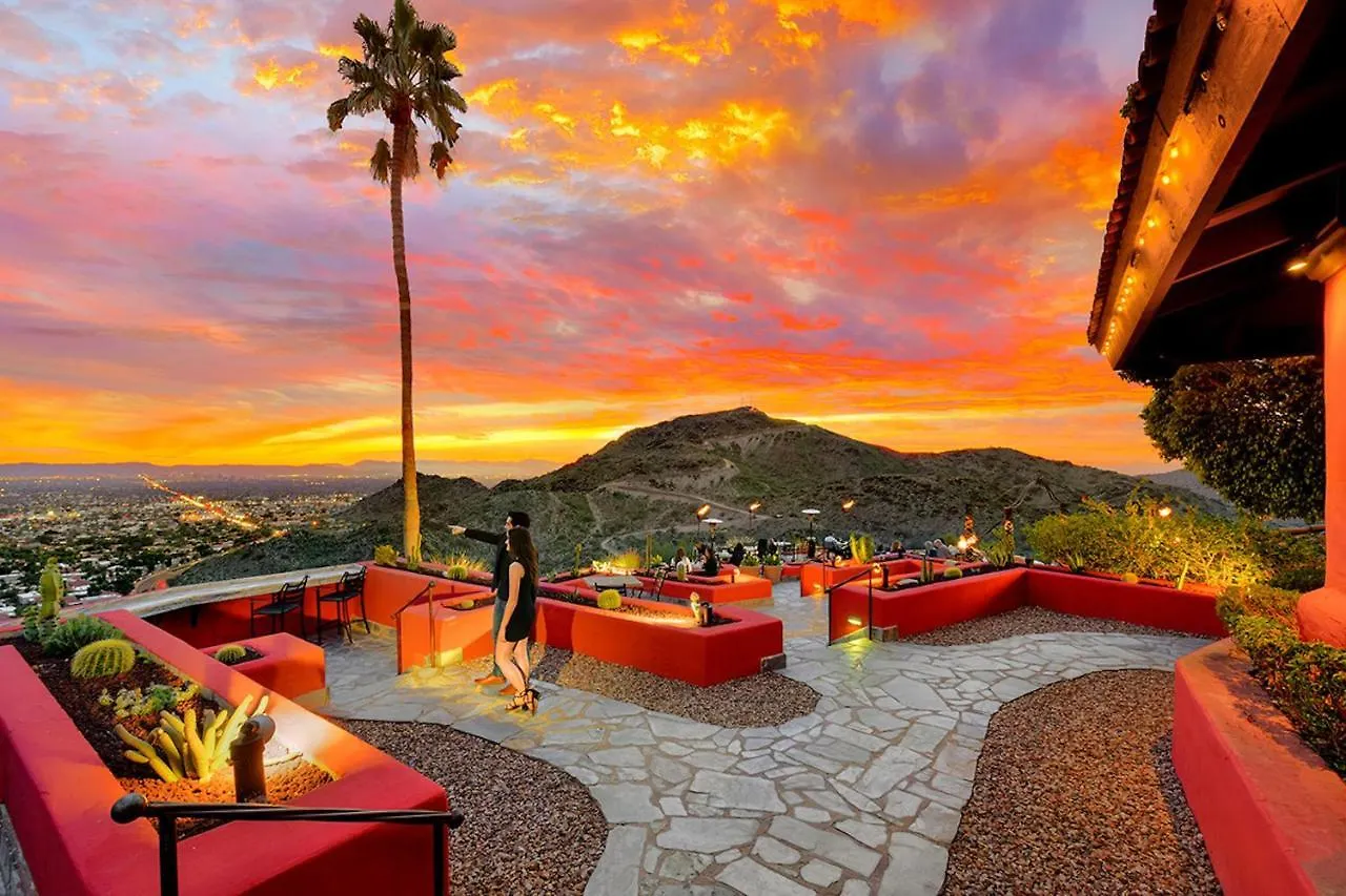 Holiday home Private Resort Community -- ½ Mile Walk To Hiking & Biking At N. Mtn. Preserve! Phoenix