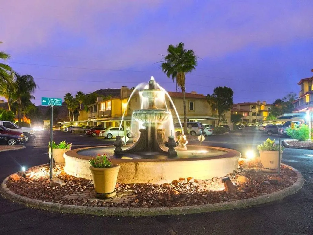 Holiday home Private Resort Community -- ½ Mile Walk To Hiking & Biking At N. Mtn. Preserve! Phoenix