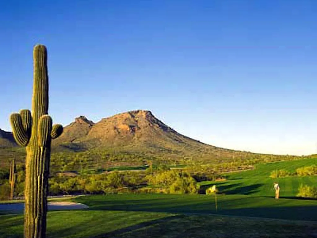 Private Resort Community -- ½ Mile Walk To Hiking & Biking At N. Mtn. Preserve! Phoenix Holiday home