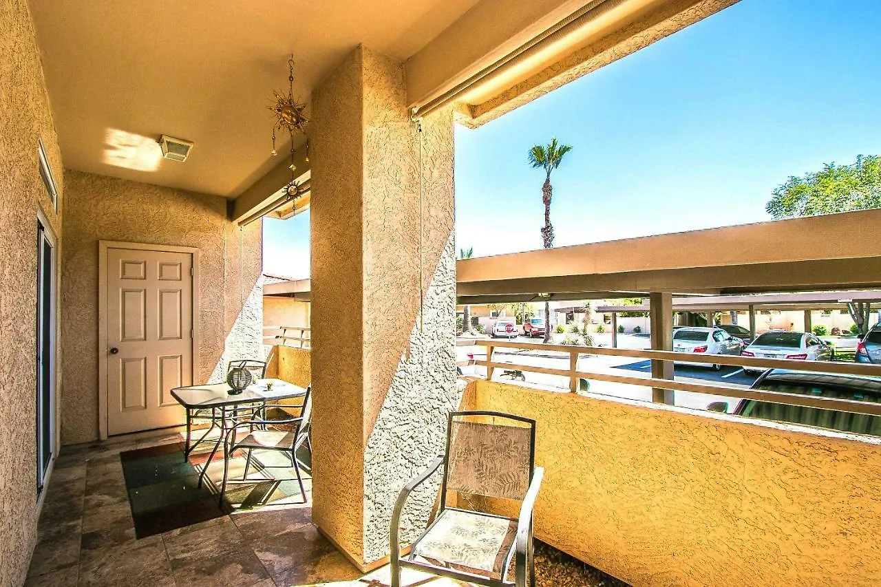 Private Resort Community -- ½ Mile Walk To Hiking & Biking At N. Mtn. Preserve! Phoenix