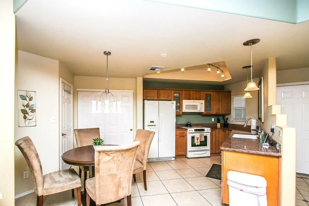 Holiday home Private Resort Community -- ½ Mile Walk To Hiking & Biking At N. Mtn. Preserve! Phoenix